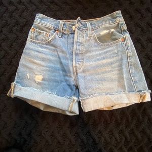 Levi’s 501 cut off shorts size 24